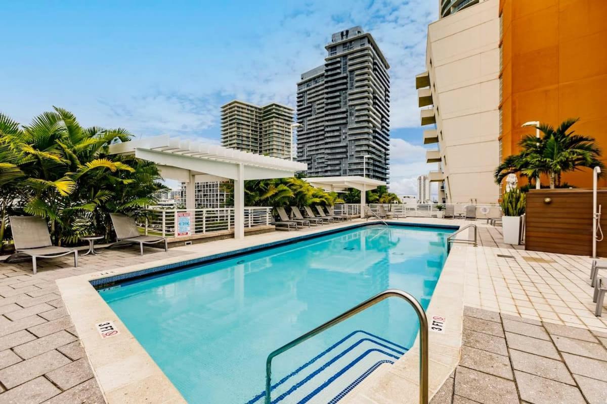 Palm Place Heart Of Miami With Parking Pool And Gym المظهر الخارجي الصورة